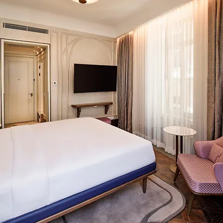Hotel Les Temps Karakoy, Curio Collection By Hilton 4*