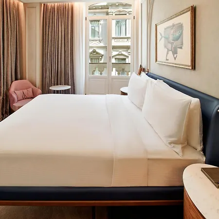 Szálloda Les Temps Karakoy, Curio Collection By Hilton - Special Class Category 4*