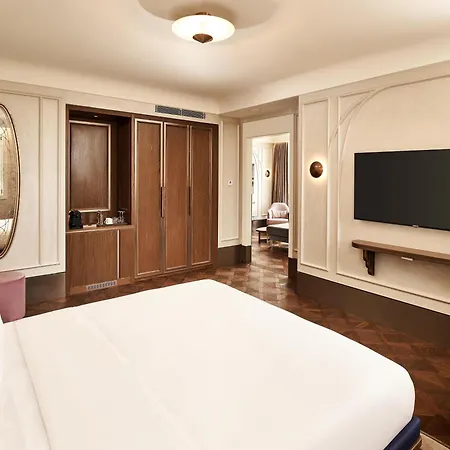 Les Temps Karakoy, Curio Collection By Hilton - Special Class Category 4* Istanbul