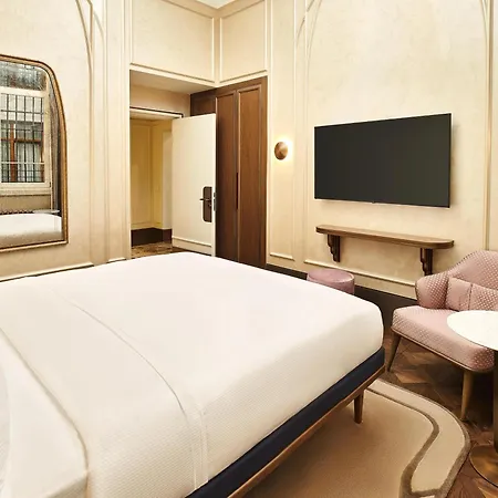 Hotel Les Temps Karakoy, Curio Collection By Hilton - Special Class Category 4*