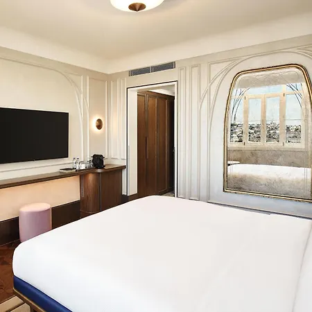 Les Temps Karakoy, Curio Collection By Hilton - Special Class Category 4* Istanbul
